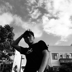 人乳宴掀衣喂乳h
